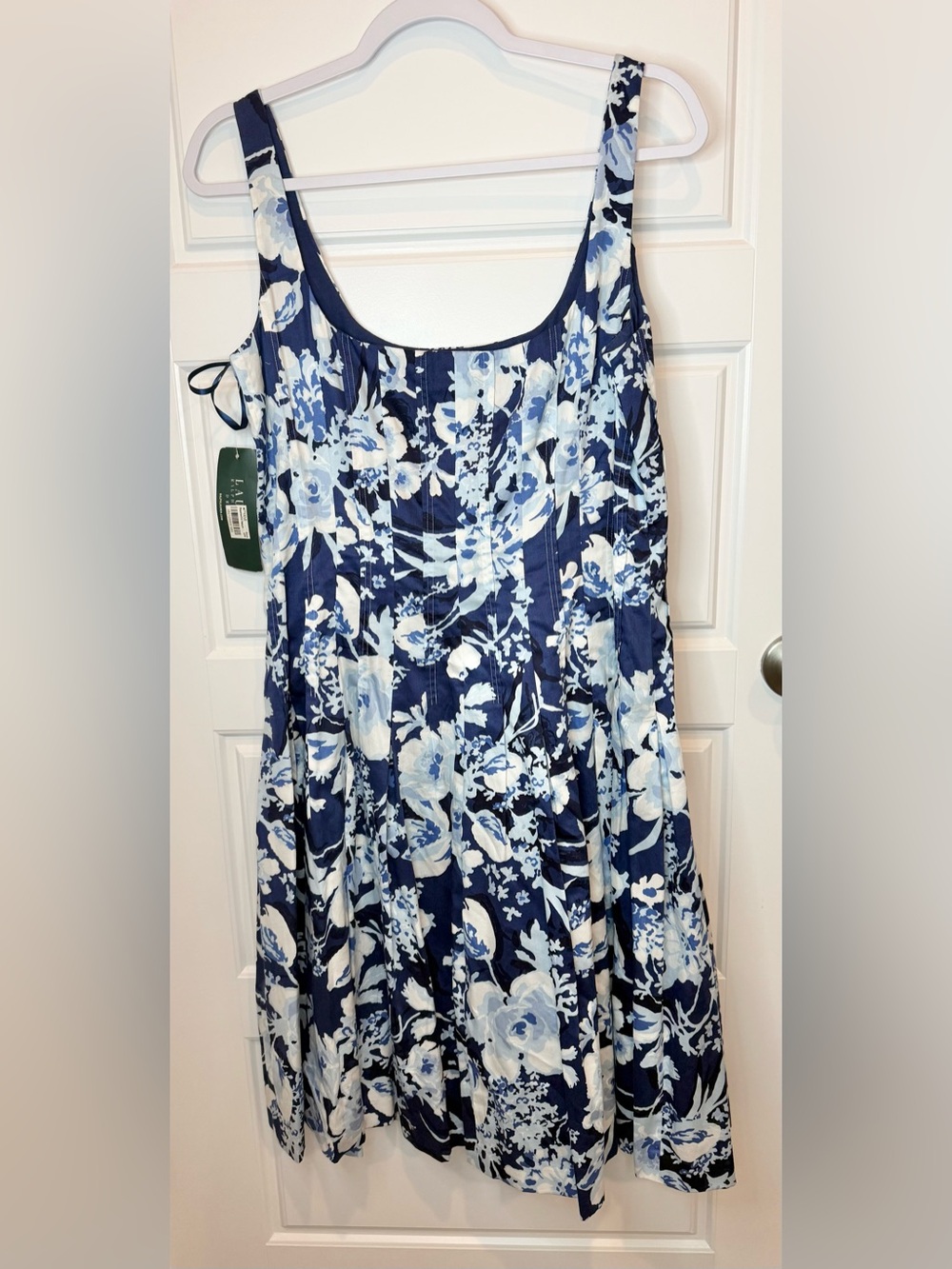 Lauren Ralph Lauren Dress Womens 14 Blue Floral Pleated Pockets Fit And Flare